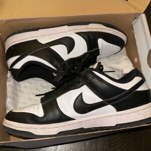 Dunks size 8 women, panda dunks